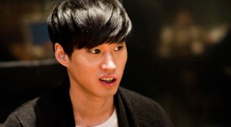 타블로 DJ 컴백 '성시경의 바통 이어 받는다'