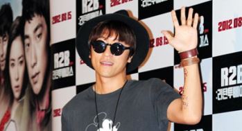 빽가-오상진, ‘수막구균성 뇌수막염’ 예방 캠페인 재능 기부