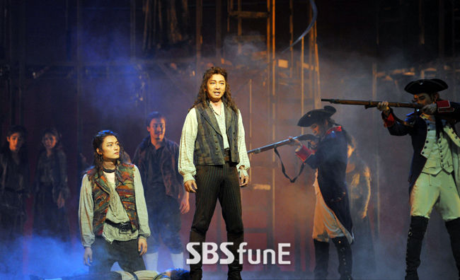 두 도시 이야기