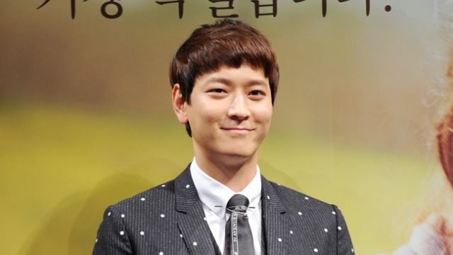 강동원 "아빠 연기, 막상 해보니&hellip;" 소감