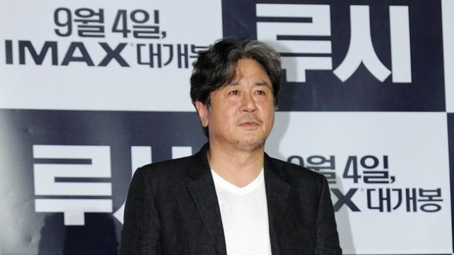 최민식이 공개한 김한민 감독의 문자 "형님, 현충사 한번&hellip;"
