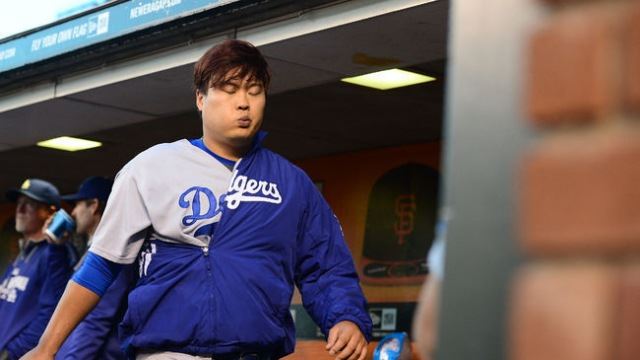 류현진 DS 3차전 선발, 美언론 "다저스 불펜 류현진의 훌륭한 투구 망쳤다"