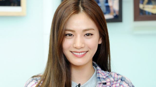나나 측 "홍종현과 열애설은 사실 무근"