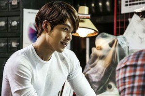 '기술자들' 김우빈, 예니콜 못지 않다&hellip;섹시한 금고털이 변신