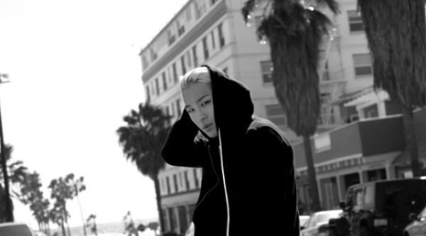 YG, 태양 솔로2집 타이틀곡 무단 도용한 데릭 블락에게 강경 대응