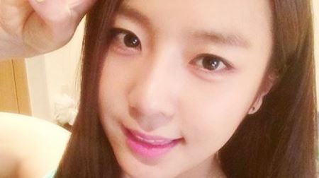 설 연휴 첫날, 쥬얼리 예원 '깜찍한 셀카' 공개 '청순한 미모' 눈길