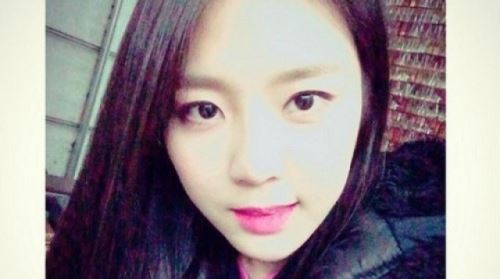 예원, 긴 생머리와 '무결점 피부' 더 예뻐진 모습 '청순미 물씬'