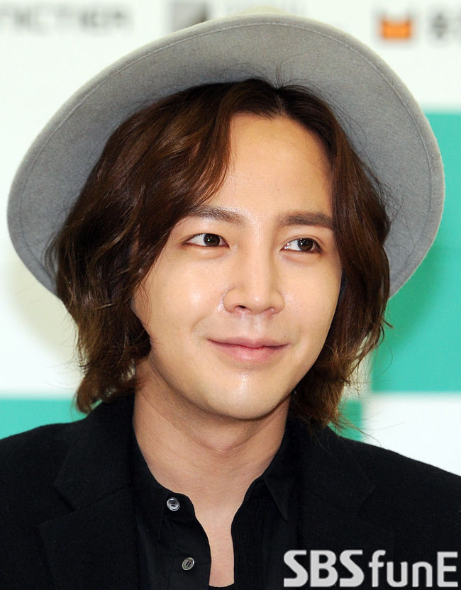 [E화보]아시아의 프린스 장근석, 명화만큼 아름다운 얼굴