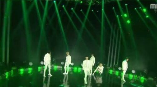 틴탑, 음악중심에서 반전 넘치는 화려한 무대 '대박'