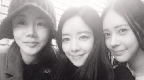 "황우슬혜, 홍수아, 허이재&hellip;마음이 더 예쁜 그녀들"