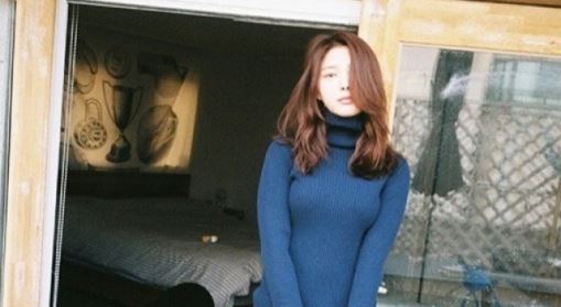 엄현경, 몽환적 분위기 속 '볼륨 몸매 과시'