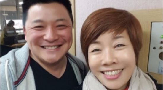 김미화, 윤정수와 다정샷&hellip;"숙이한테 당하는 우리 정수"