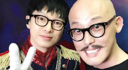 하현우, 황재근과 이별샷&hellip;"이분을 이젠 보내드려야"