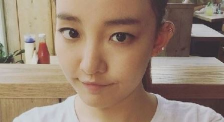 윤하, 뚜렷한 이목구비 과시&hellip;'아기 피부'
