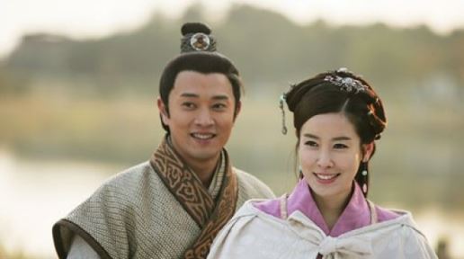 CHING, 이태란 첫 中 사극 출연작 '왕후의 꽃' 방송