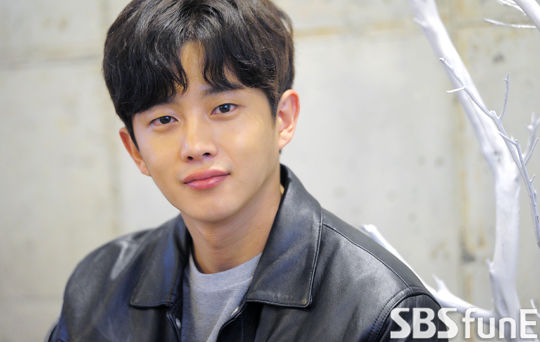 김민석