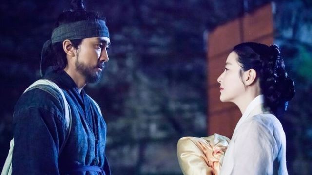 '사임당' 이영애X송승헌, 달빛아래 이별 포착 '애절'