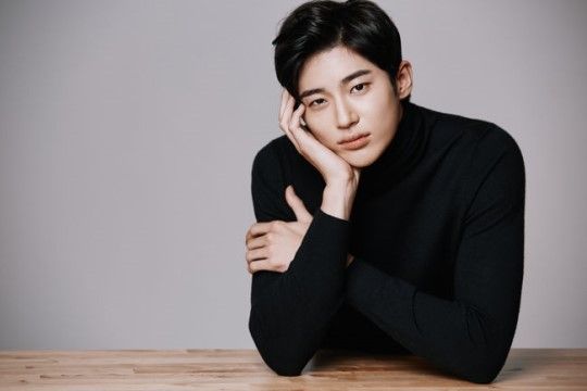 변우석