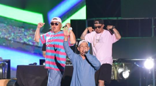 [E포토]DJ DOC, 분위기 띄우는데 우리가 최고!