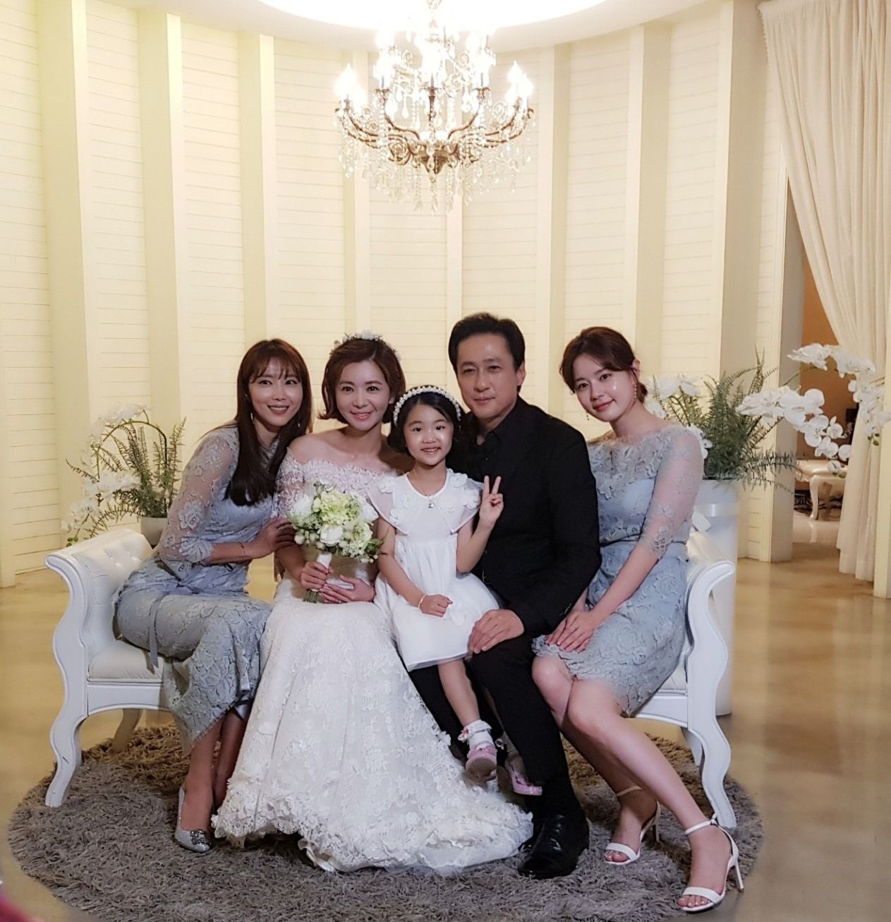 언니는살아있다