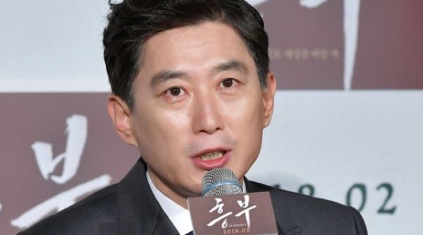 [E포토]'정 씨 배우들 중에 유일한 김 씨 김원해 입니다'