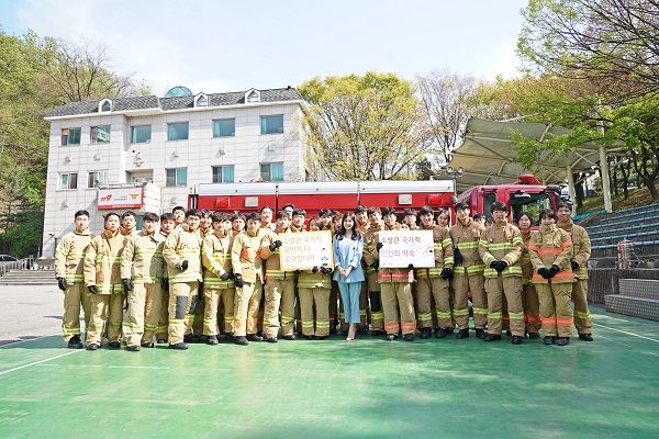 장예원 아나, 아름다운 기부…소방관 안전장갑 139켤레 기증