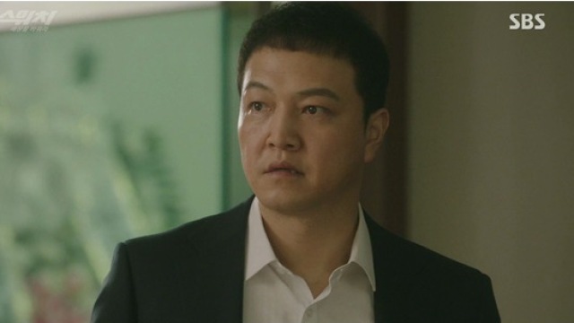 '스위치' 정웅인-권화운, 첫만남&hellip;"아버지 만나면 죽일거다"