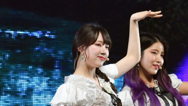 [E포토]여자친구 예린, 요정의 날개짓