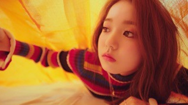 로시, 비주얼+음색 다 갖춘 솔로 가수 출격 '트로피칼 사운드+유니크 보이스'