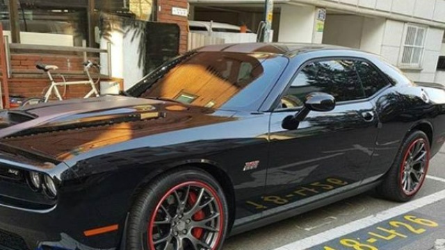 "박해미 설득해 스포츠카 샀다"&hellip;황민, 지난해 SNS에 올린 글 보니