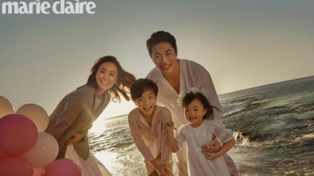 권상우♥손태영, 결혼 10주년 화보&hellip;딸 얼굴 첫 공개