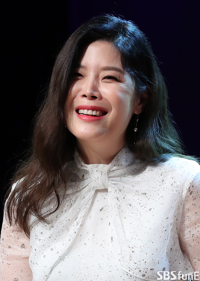 18년 차 가수 린, 깊은 고민과 넓은 애정 사이