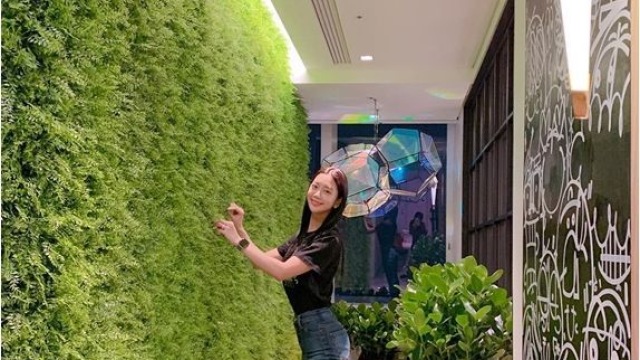 "우리집에 정원 만들었어요"&hellip;클라라, '억' 소리나는 초호화 신혼집