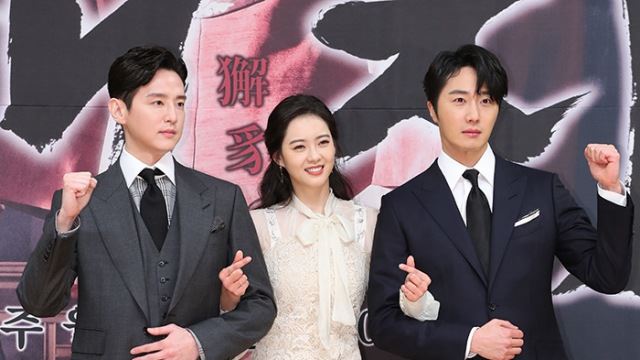 [E포토]권율-고아라-정일우, '포즈만 보면 삼각관계'