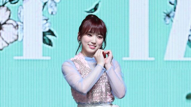 '아이즈원 출신' 야부키 나코, HKT48 졸업 발표 "배우되기 위해"