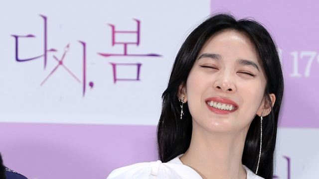 [E포토]이청아, '봄꽃 미소'