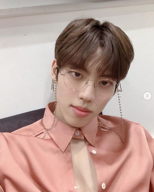 민호 동우