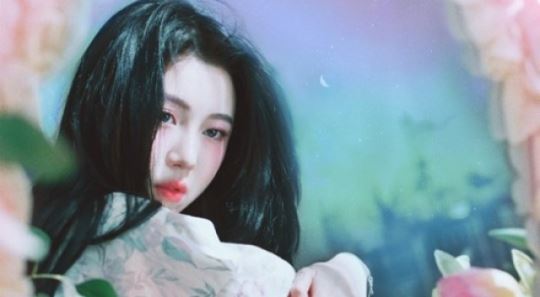 "선을 넘었다"&hellip;백예린, 팬 저격 논란에 휩싸인 이유