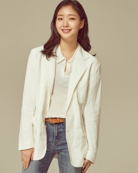 김고은