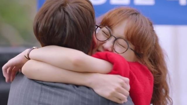 [스브스夜] '초면에사랑합니다' 김영광♥진기주 해변가 키스&hellip;김영광, 대표이사직 철회했다