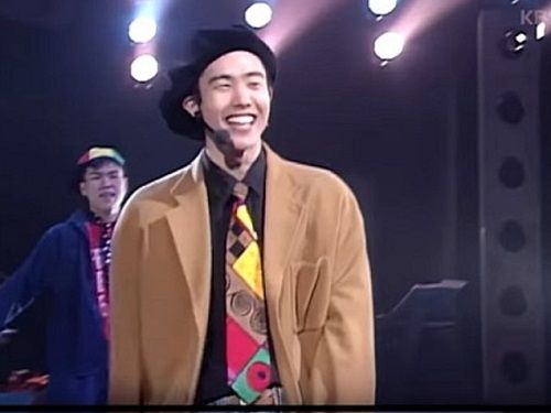 '90년대 GD' 양준일, 밝은 표정으로 새벽 입국...팬미팅 준비 돌입