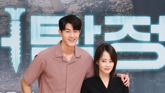 [E포토]이기우-류현경, '다정한 남매'