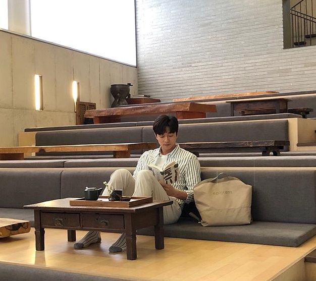 공유