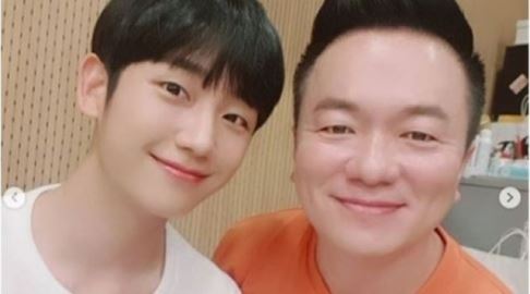 "분명 같은 의자에 앉았는데"…'컬투쇼' 김태균, 김고은-정해인 사이 확실한 존재감