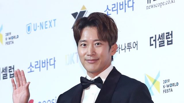 [E포토]이완, '오랜만에 인사드립니다'