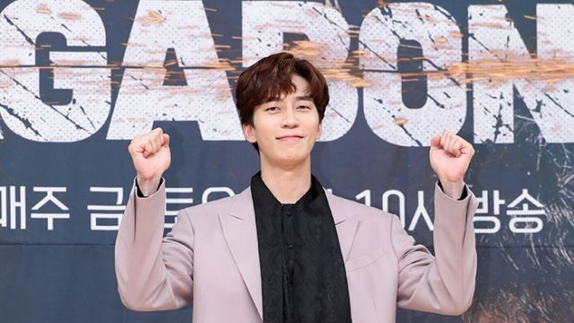 [E포토]신성록, '주먹 불끈'