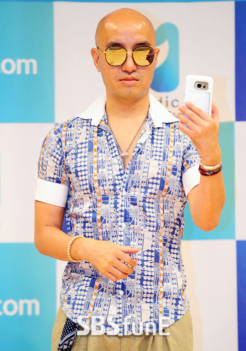 홍석천
