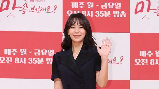 [E포토]심이영, '맛 좀 보실래요로 인사드려요'