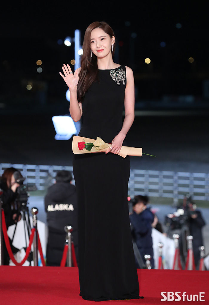 윤아