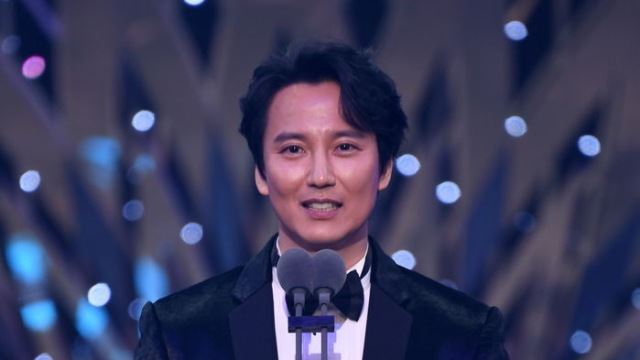 "김남길 대상, 8관왕 싹쓸이"…'2019SBS연기대상' 접수한 '열혈사제'[종합]